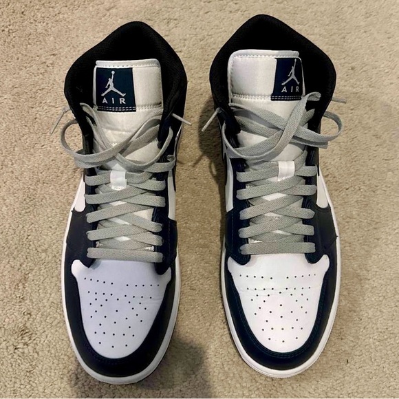 Men’s Jordan 1 Mid Armory Navy Size 11.5 - Picture 3 of 6